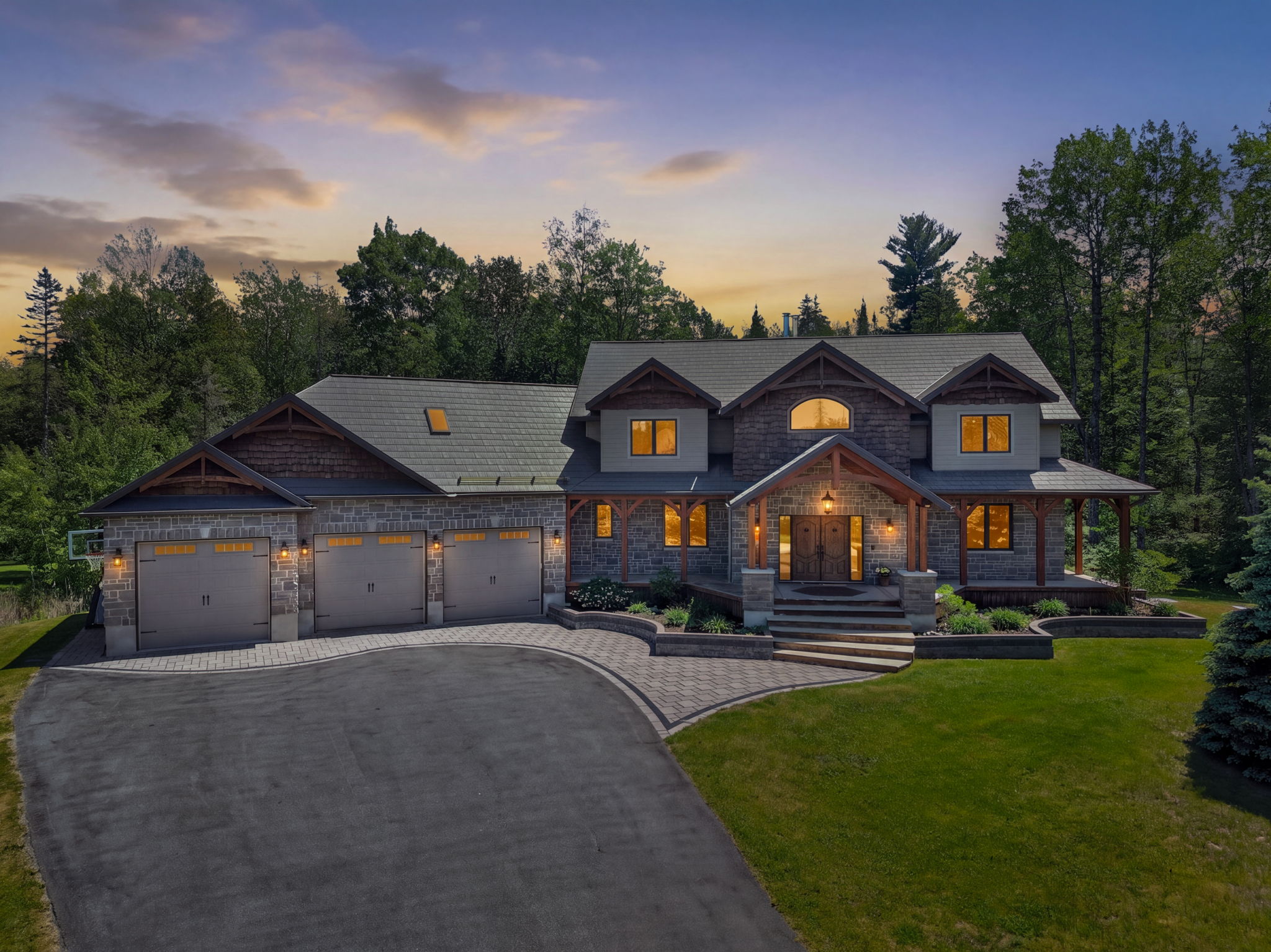 328 Silent Wood Grove, Carp — custom 5+1 bed, 4 bath estate on 2 acres