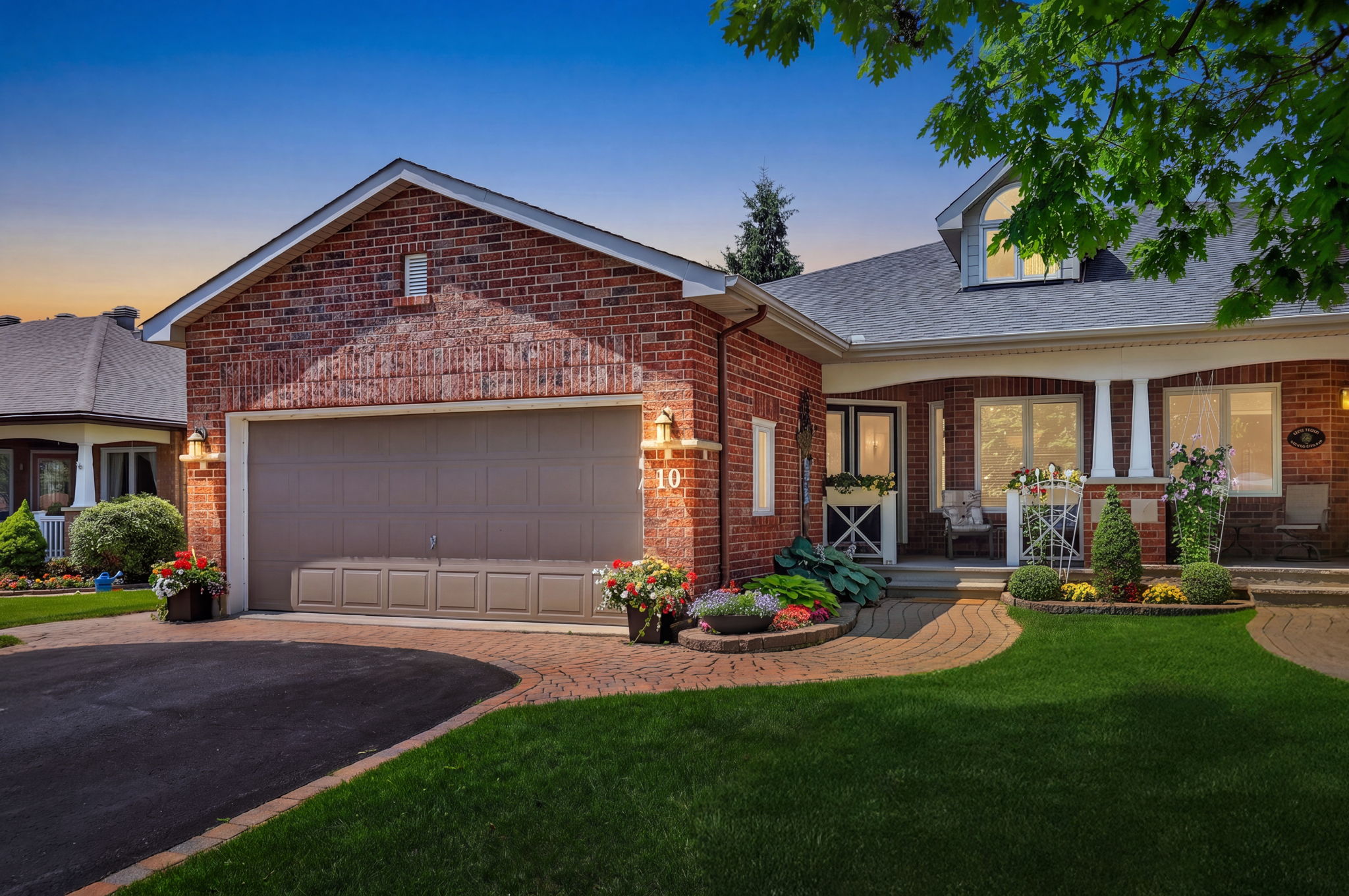 10 Waterthrush Crescent, Kanata — semi-detached bungalow, 2+1 bed, 3 bath in Pine Meadows